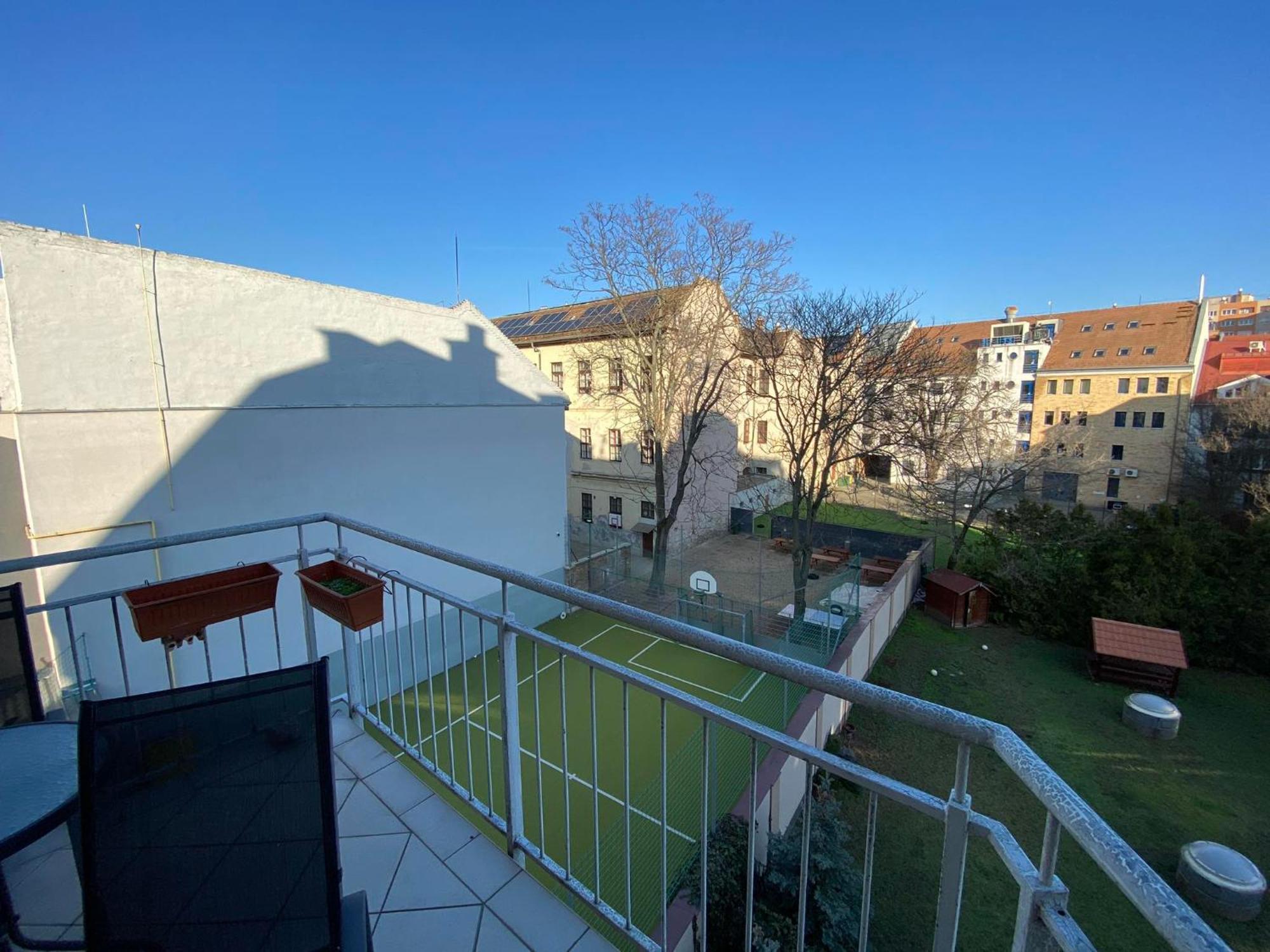 Skylark Cozy Bigger Apartment ブダペスト エクステリア 写真