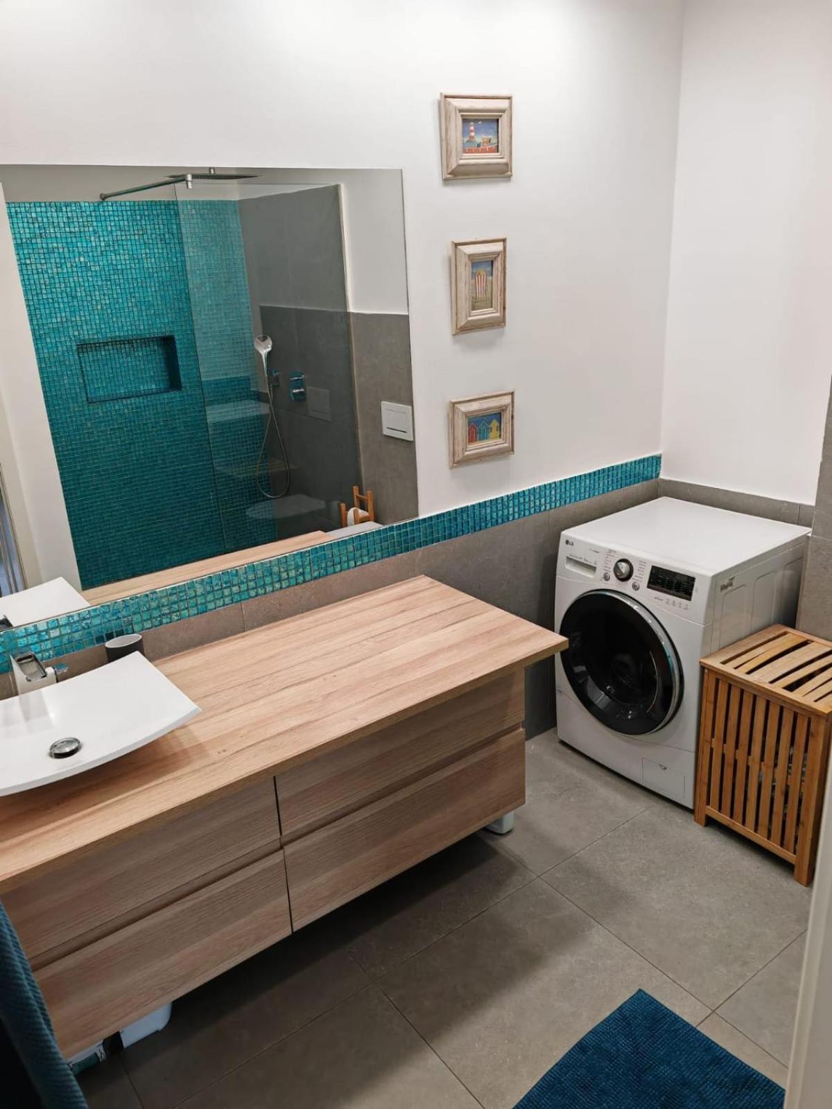 Skylark Cozy Bigger Apartment ブダペスト エクステリア 写真